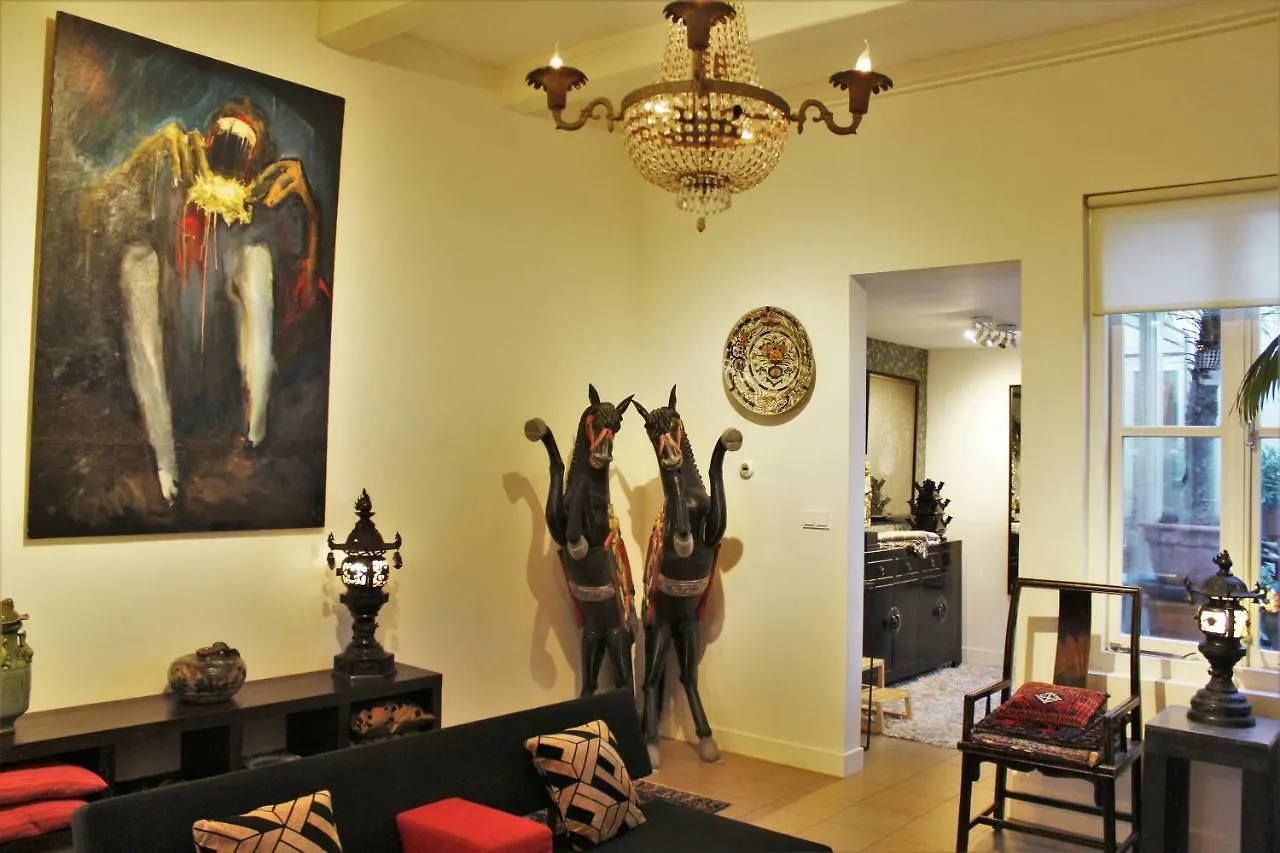 Amsterdam Lily Apartment