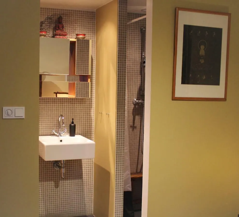 Amsterdam Lily Apartment